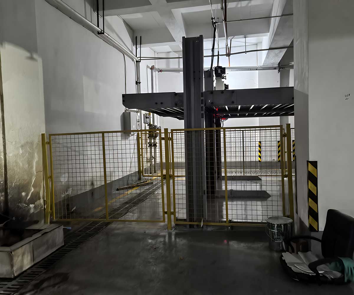 华宁县两层机械立体停车设备潮湿解决方案